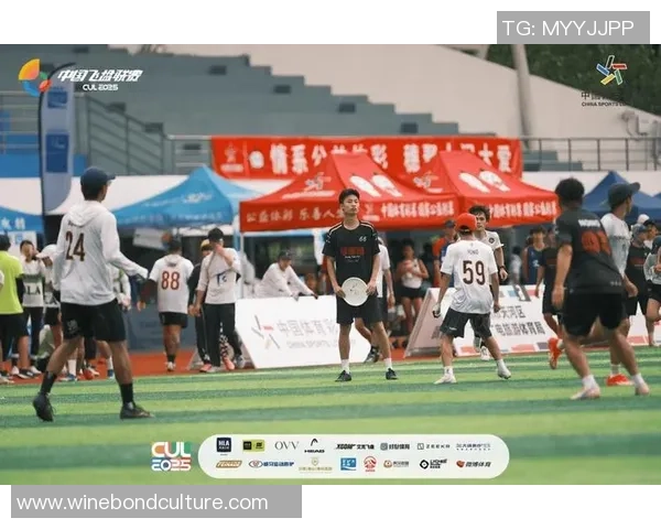 广州飞盘队意识争议引发热议球员表现与团队精神的深度探讨