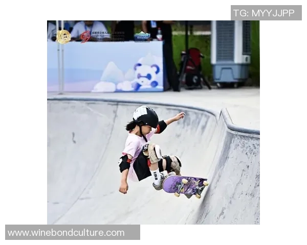 成都滑板队中路突破的背后故事与未来发展展望